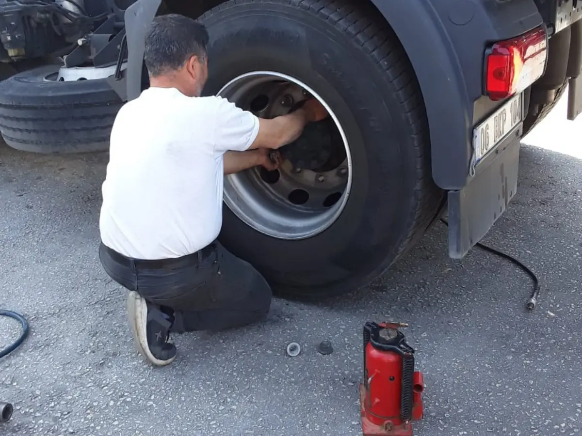Konyaaltı Oto Lastikçi